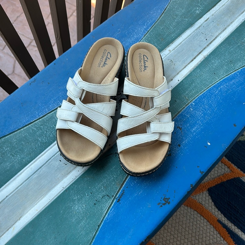 Clarks sandals, women’s size 8 wide